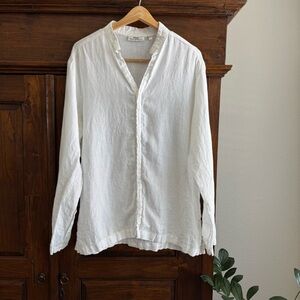Murano button up shirt crafted from Baird McNutt Irish linen